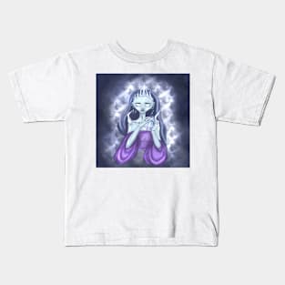 queen of dreams Kids T-Shirt